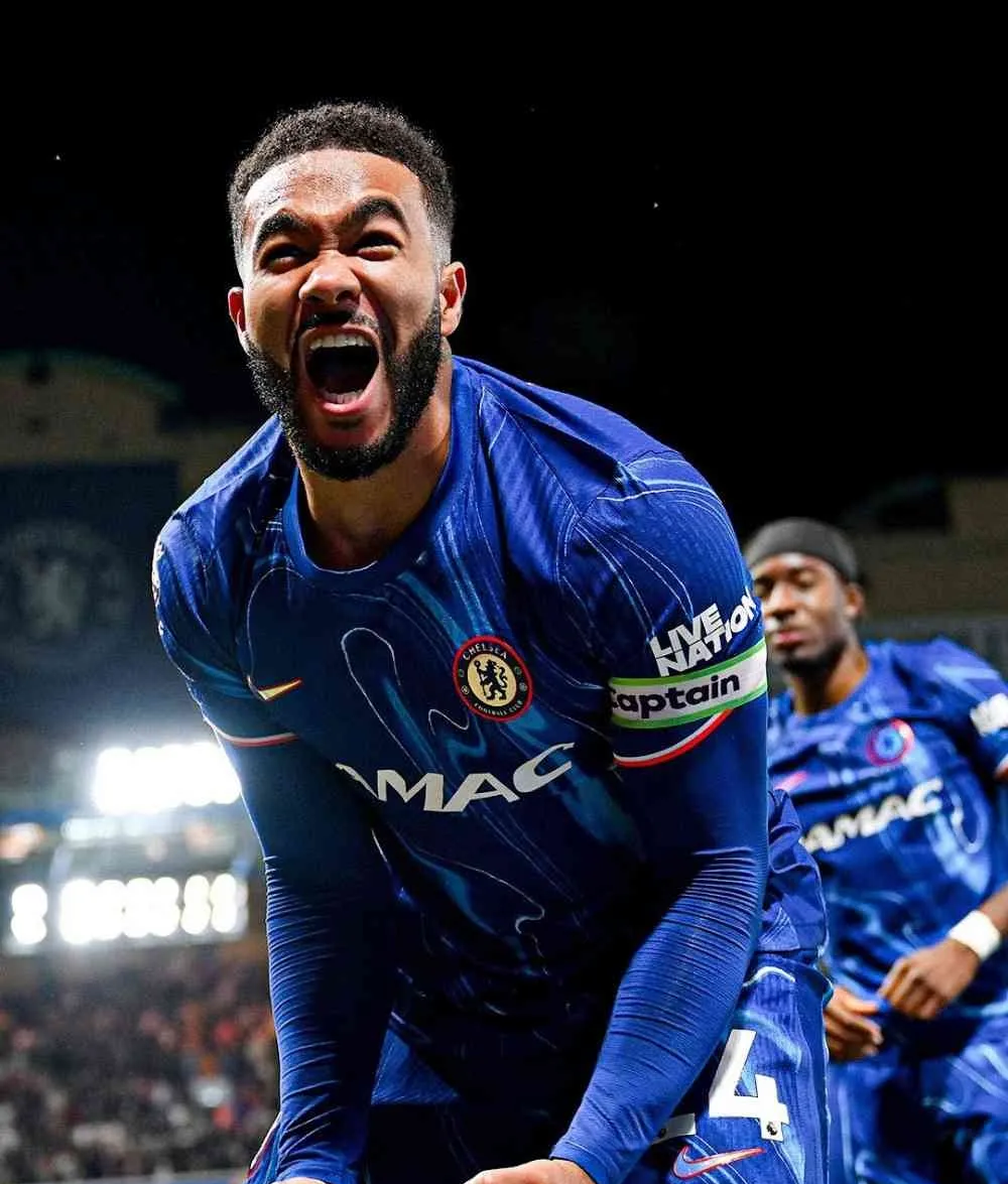 里程碑夜巴塞罗那门线救险，英超今晨刷纪录，更衣室稳定，轮换策略成焦点-九游娱乐APP