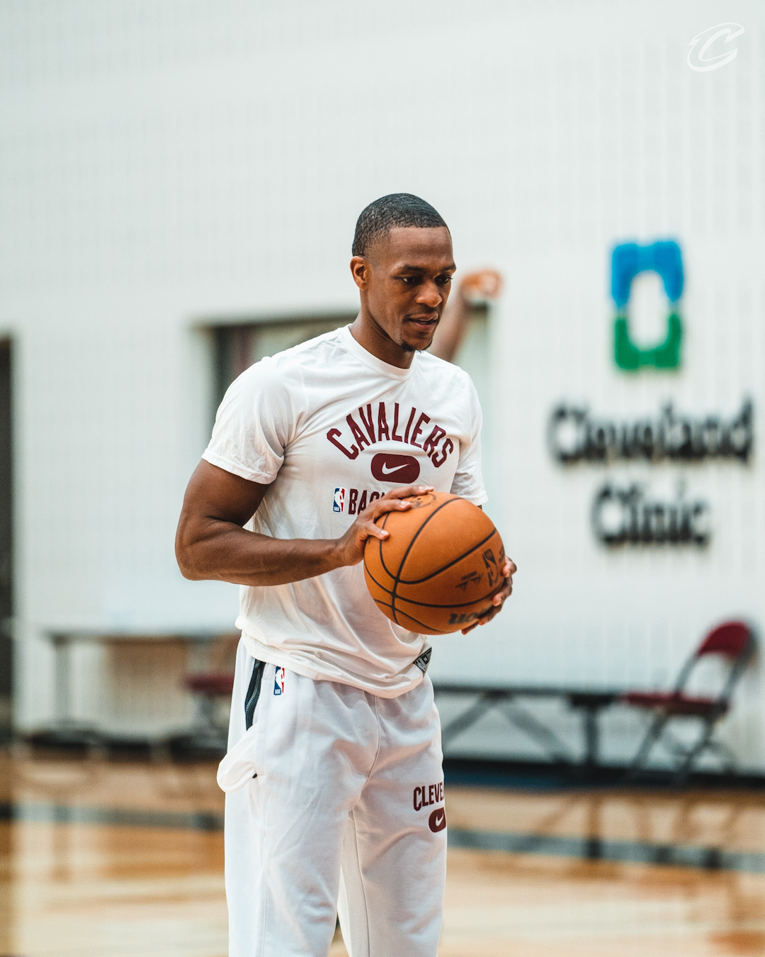 包含勒沃库森训练开放日，赛前主帅复盘引欢呼，NBA常规赛在即，轮换策略成焦点的词条-九游网页版